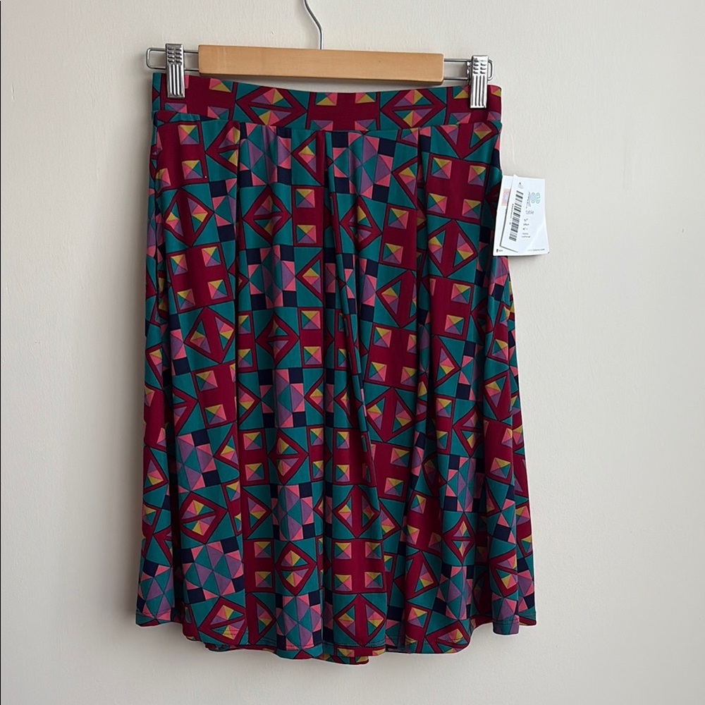 NWT Patterned Madison Skirt